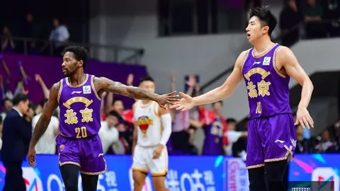 纳斯队签约杰伦布朗：2026夏天的最大亮点，融合之路有哪些难点